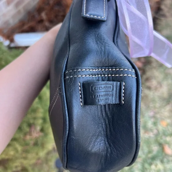 Coach Hampton Black Leather Shoulder Bag ๐ค Y2K - Picture 7 of 16
